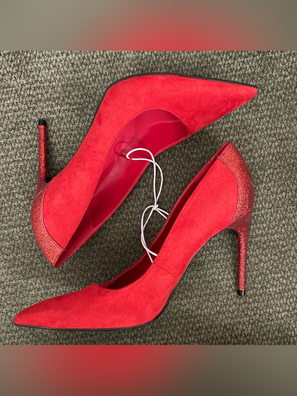 Marc fisher , vibrant red & glittered pointed pumps
